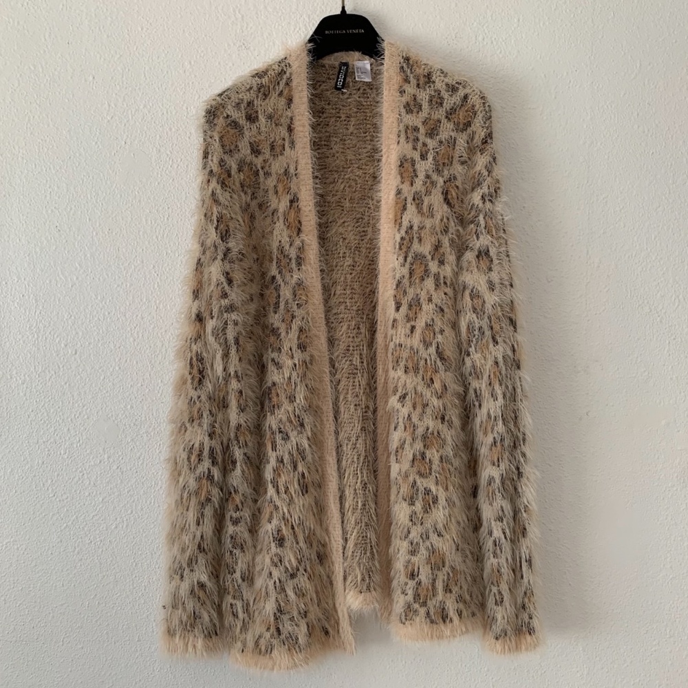 H&M fuzzy woven open front leopard print cardigan